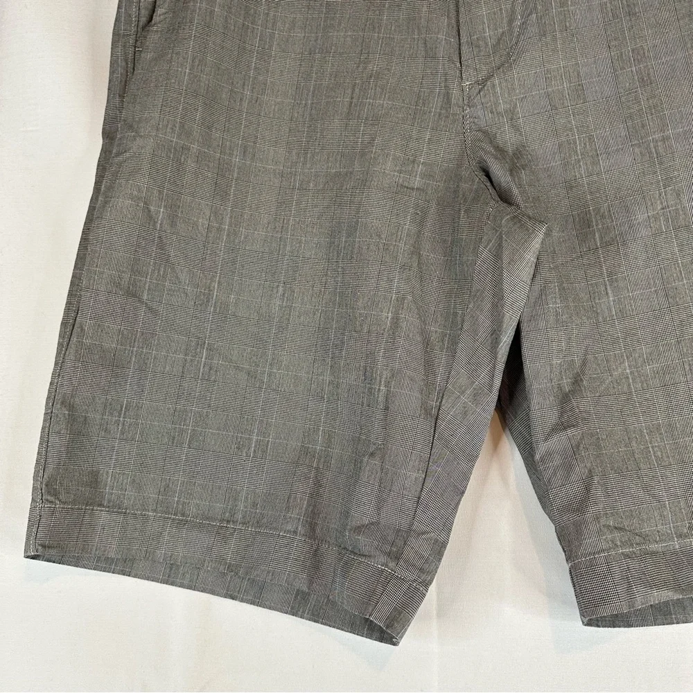 J CREW Men’s Size 36 Shorts Club Style Fit Plaid Pattern Flat Front